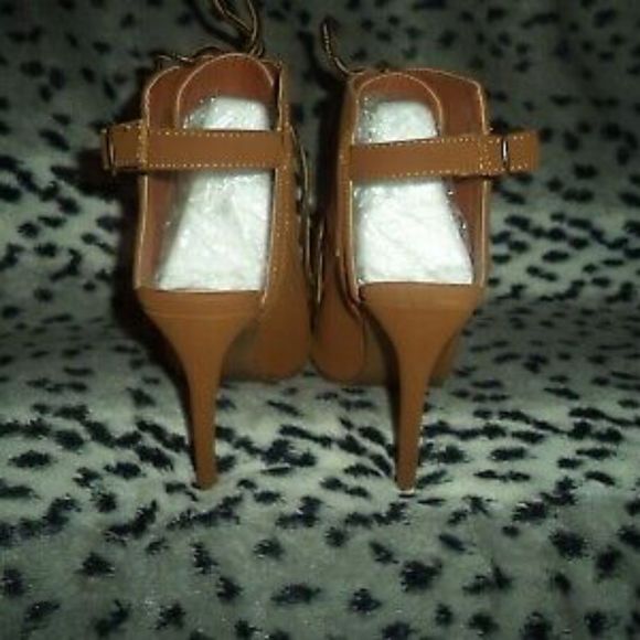 NEW! SHOEDAZZLE LAVANYA STILETTO HIKER BOOTIE CAMEL ANKLE BOOTS~WOMENS SIZE 7 - Picture 7 of 8